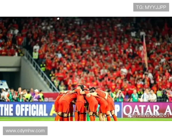 国足备战世界杯预选赛关键战新帅战术改革引发球迷热议与媒体关注