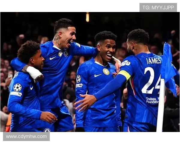 梅西领衔大巴黎豪华阵容再度挑战欧冠冠军 曼联主场力克切尔西迎来复苏